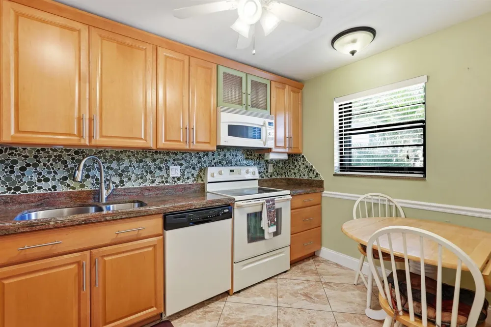 367 S Federal Highway #A209 Deerfield Beach, FL 33441