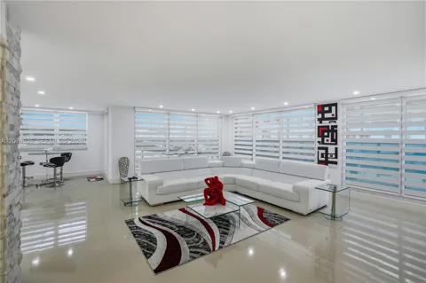 2751 S Ocean Dr #301S