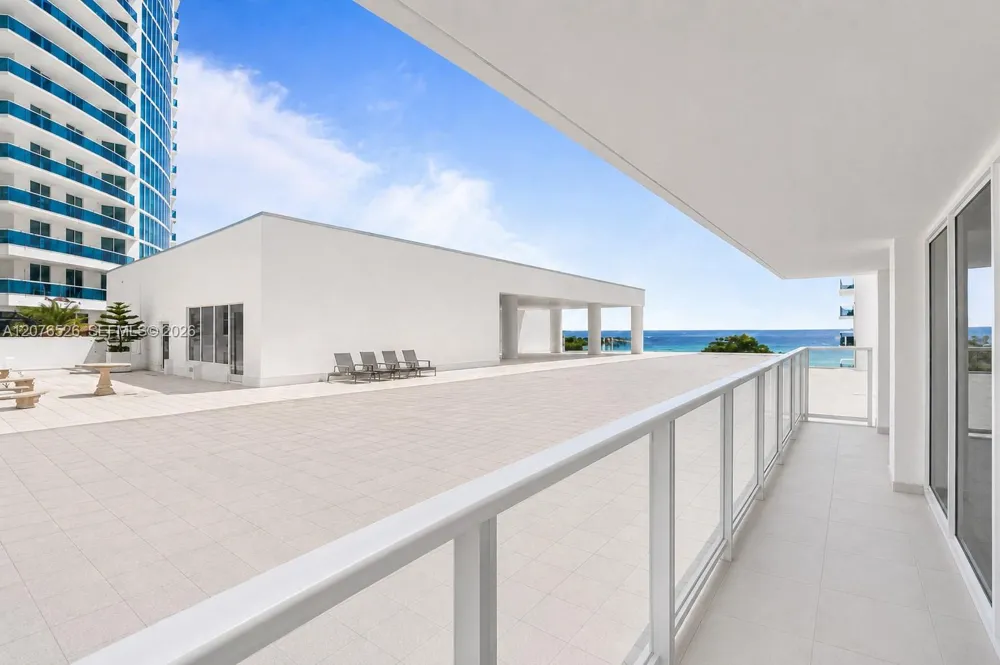 2751 S Ocean Dr #301S Hollywood, FL 33019
