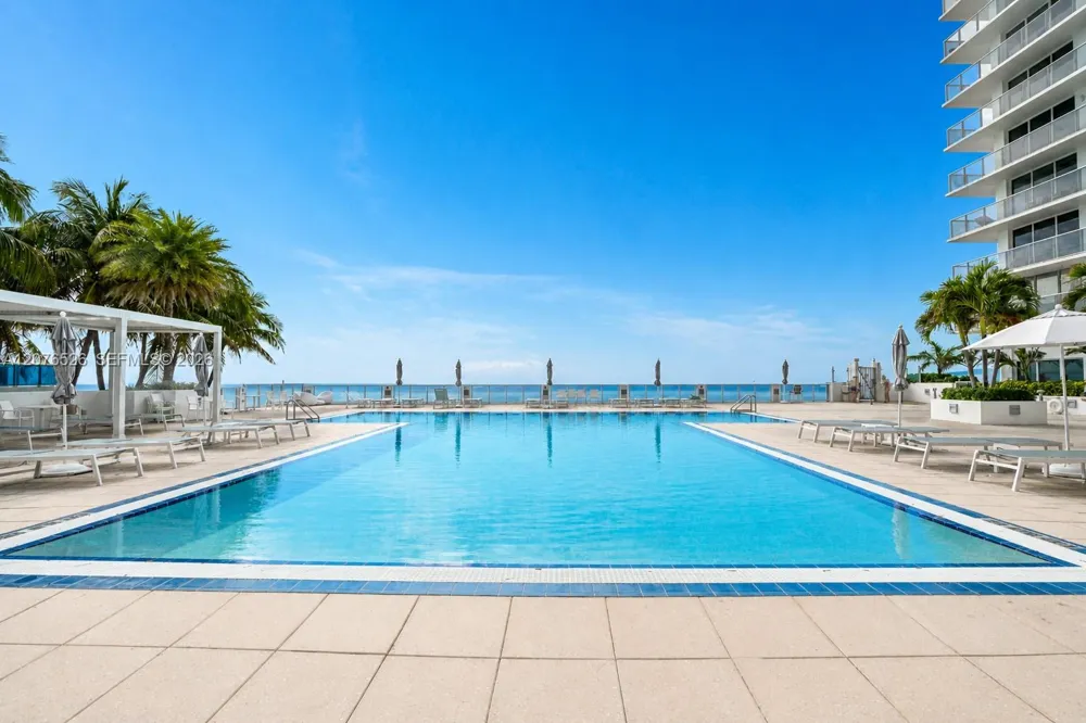 2751 S Ocean Dr #301S Hollywood, FL 33019