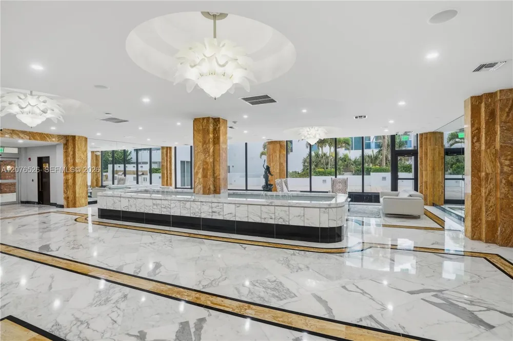 2751 S Ocean Dr #301S Hollywood, FL 33019