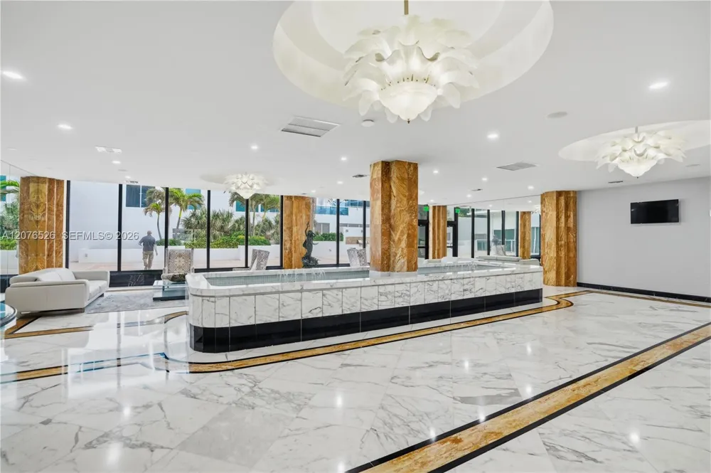 2751 S Ocean Dr #301S Hollywood, FL 33019