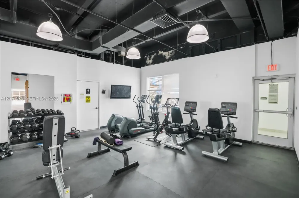 2751 S Ocean Dr #301S Hollywood, FL 33019