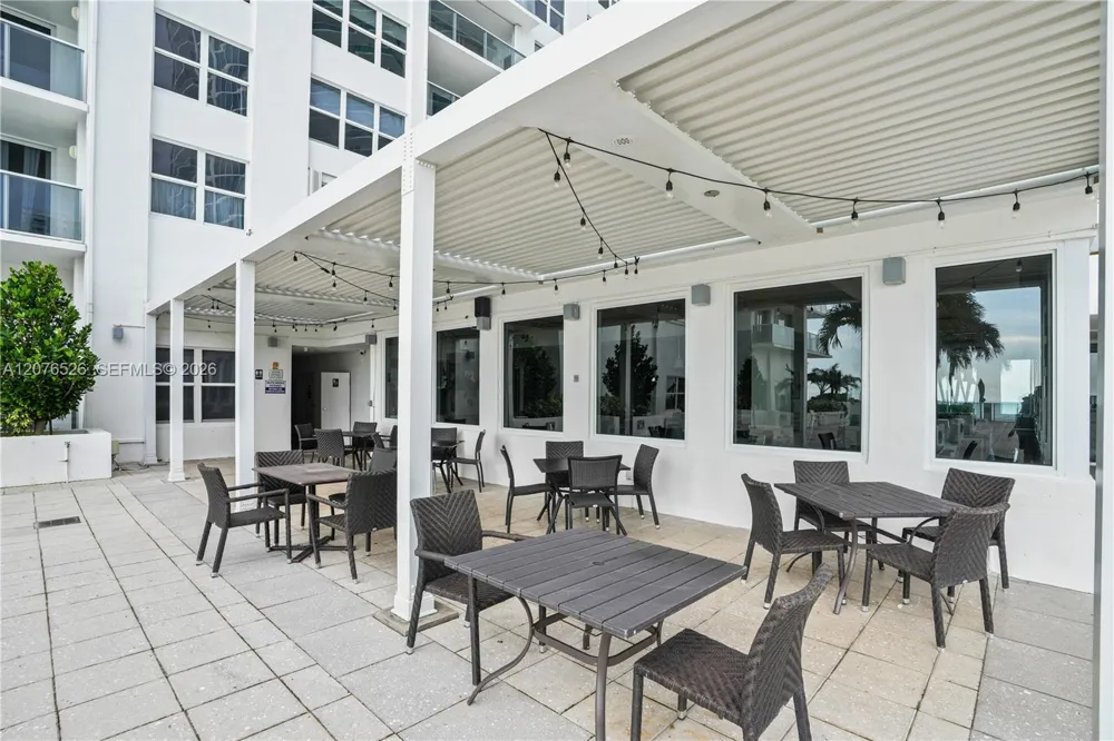 2751 S Ocean Dr #301S Hollywood, FL 33019