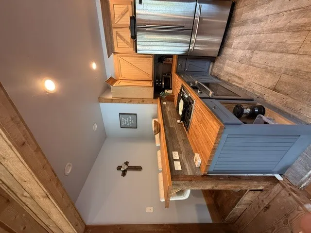 25500 S 675 ROAD Wyandotte, OK 74370