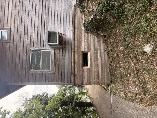 25500 S 675 ROAD Wyandotte, OK 74370