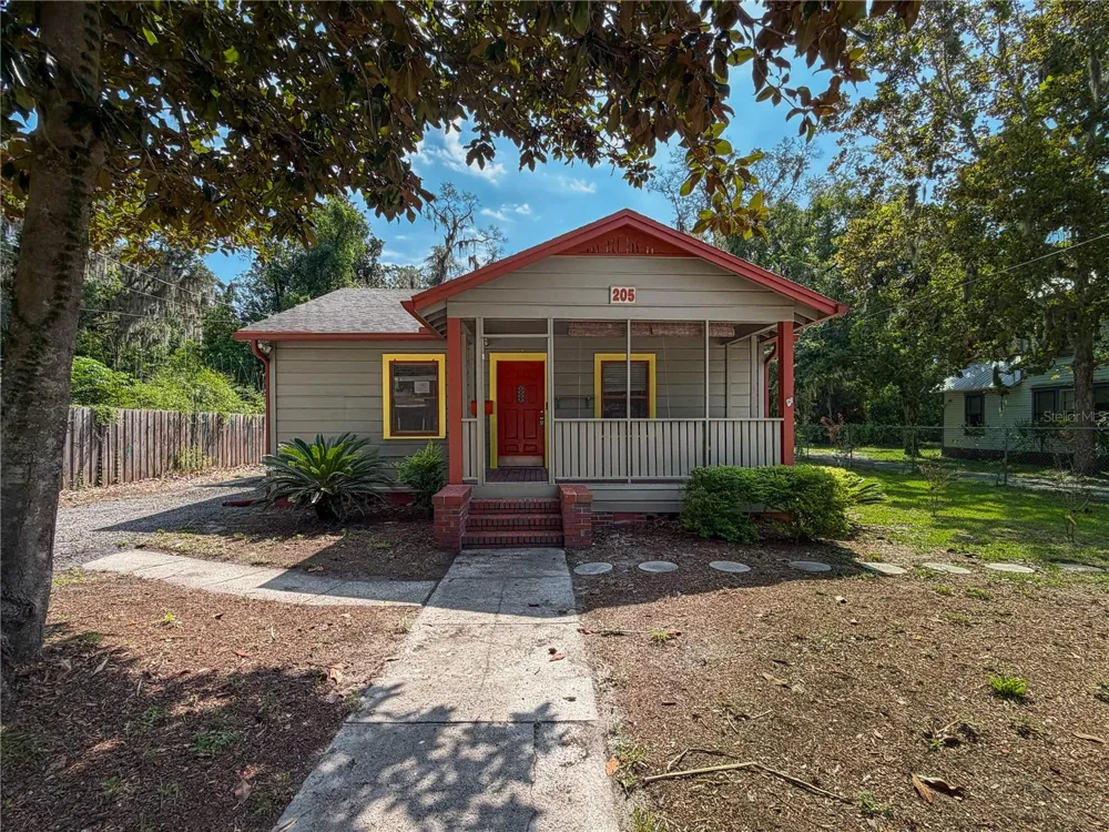 205 NE 9TH STREET Gainesville, FL 32601