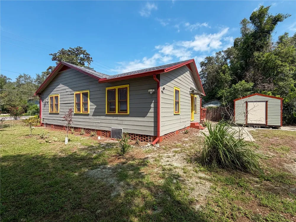 205 NE 9TH STREET Gainesville, FL 32601