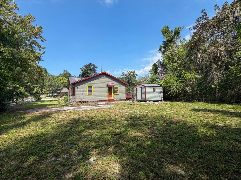 205 NE 9TH STREET Gainesville, FL 32601
