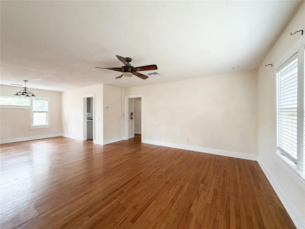 205 NE 9TH STREET Gainesville, FL 32601