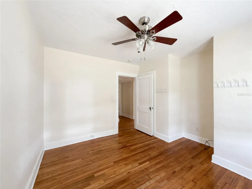 205 NE 9TH STREET Gainesville, FL 32601