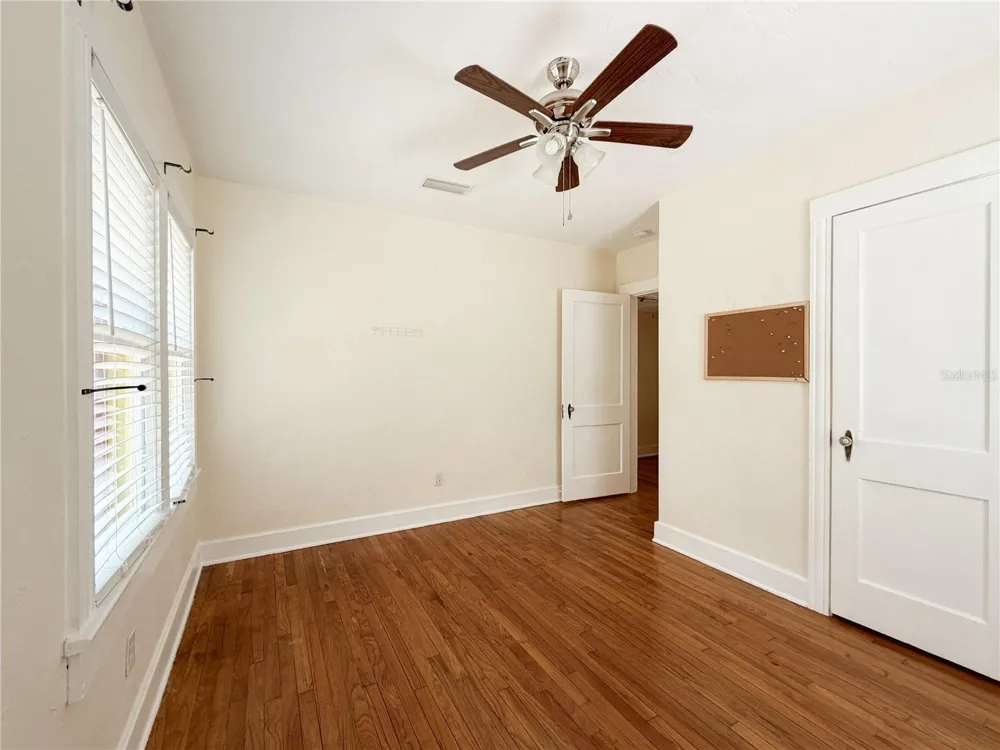 205 NE 9TH STREET Gainesville, FL 32601