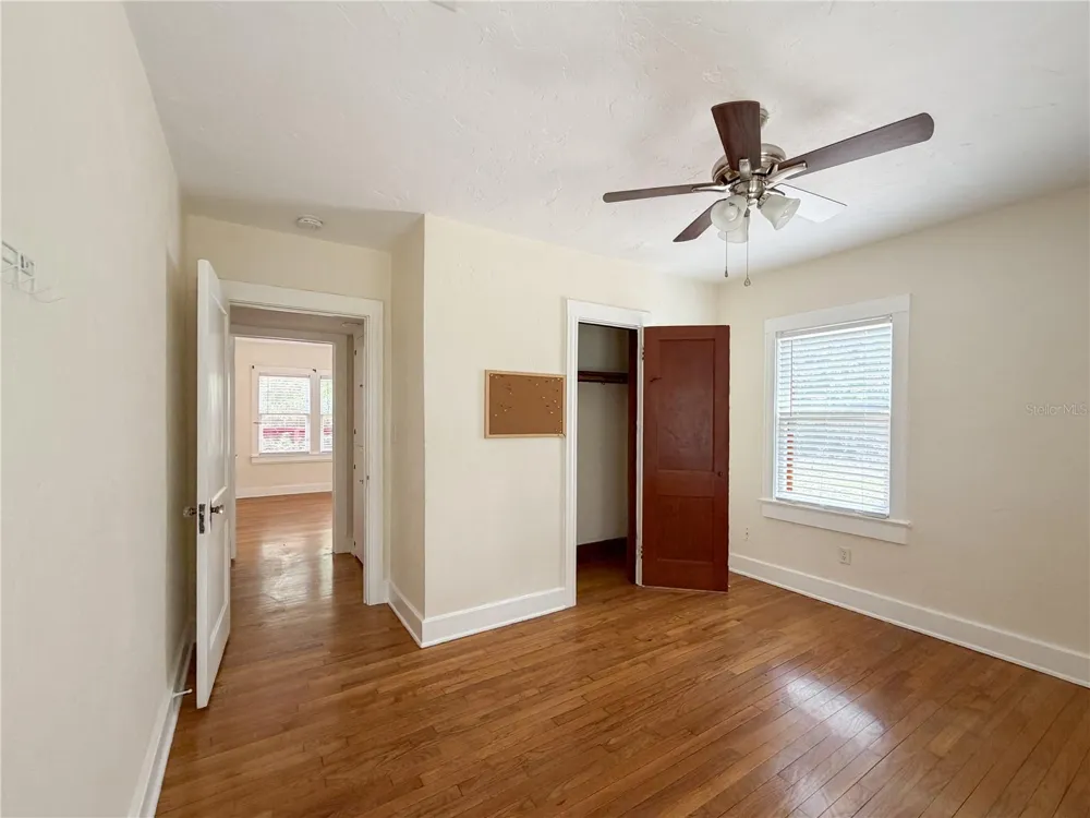 205 NE 9TH STREET Gainesville, FL 32601