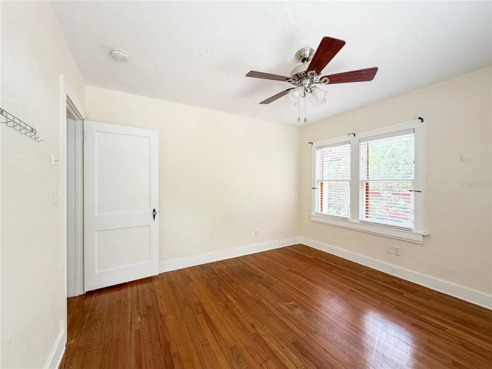 205 NE 9TH STREET Gainesville, FL 32601