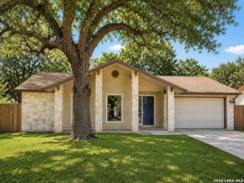 2119 CRESTED WALK