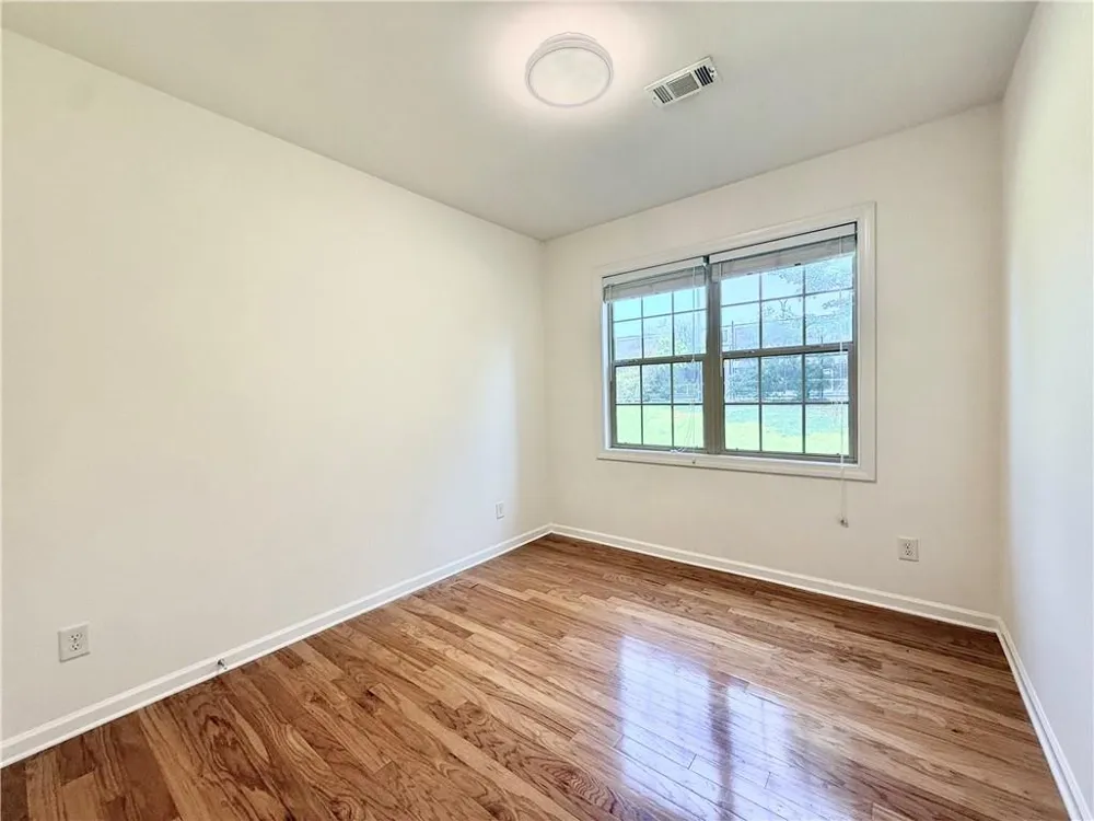 582 Walkers Lane Johns Creek, GA 30097