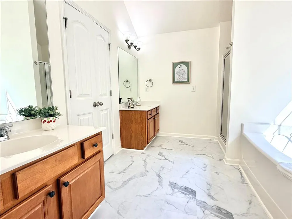 582 Walkers Lane Johns Creek, GA 30097
