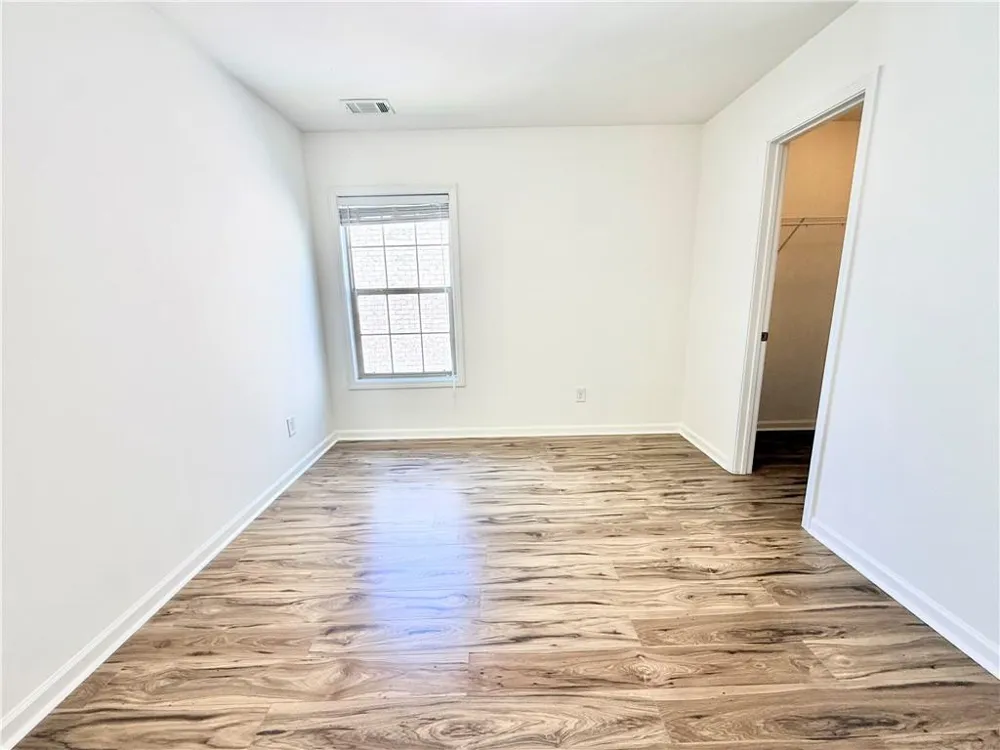 582 Walkers Lane Johns Creek, GA 30097