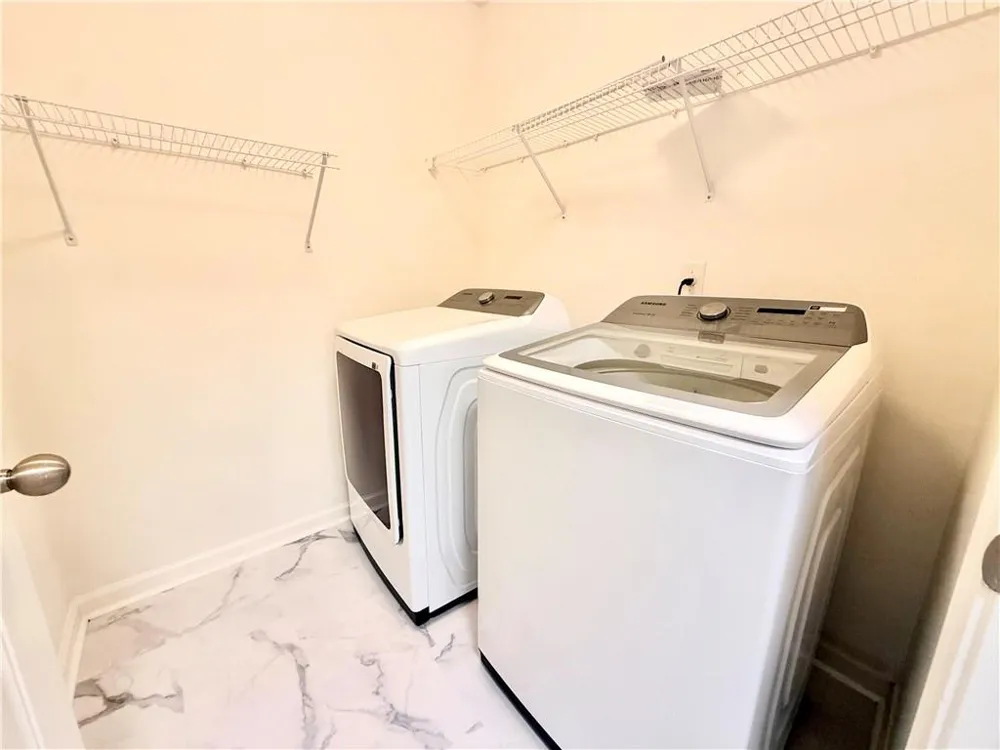 582 Walkers Lane Johns Creek, GA 30097