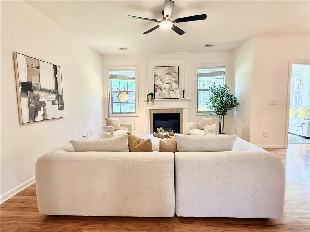 582 Walkers Lane Johns Creek, GA 30097