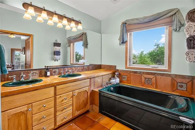 9469 County Road 59 Keenesburg, CO 80643