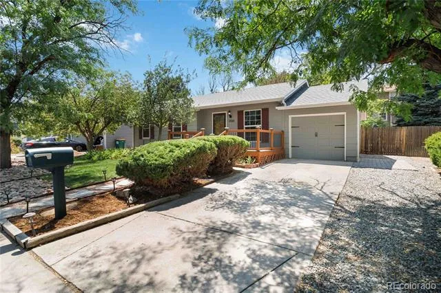 2005 S Ivory Way Aurora, CO 80013