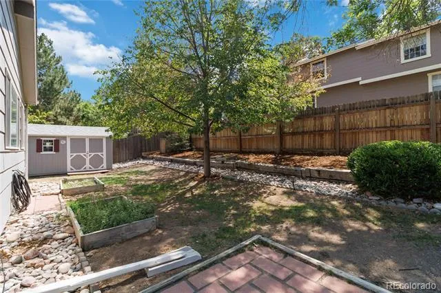 2005 S Ivory Way Aurora, CO 80013