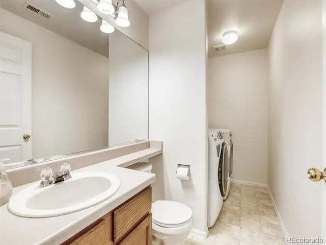 1633 Deerwood Drive Longmont, CO 80504