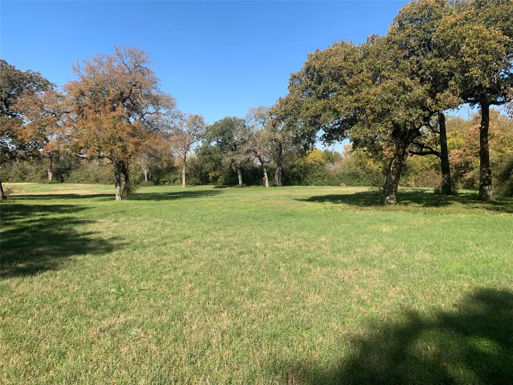 806 Adams Lane Kaufman, TX 75142