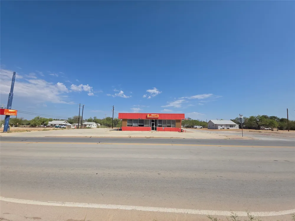 1302 17th Street Anson, TX 79501