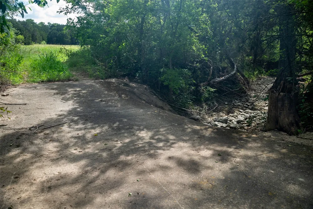 1100 cr 2440 Street Iredell, TX 76649