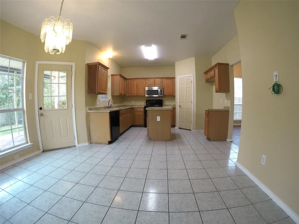 4426 Harpers Ferry Drive Grand Prairie, TX 75052