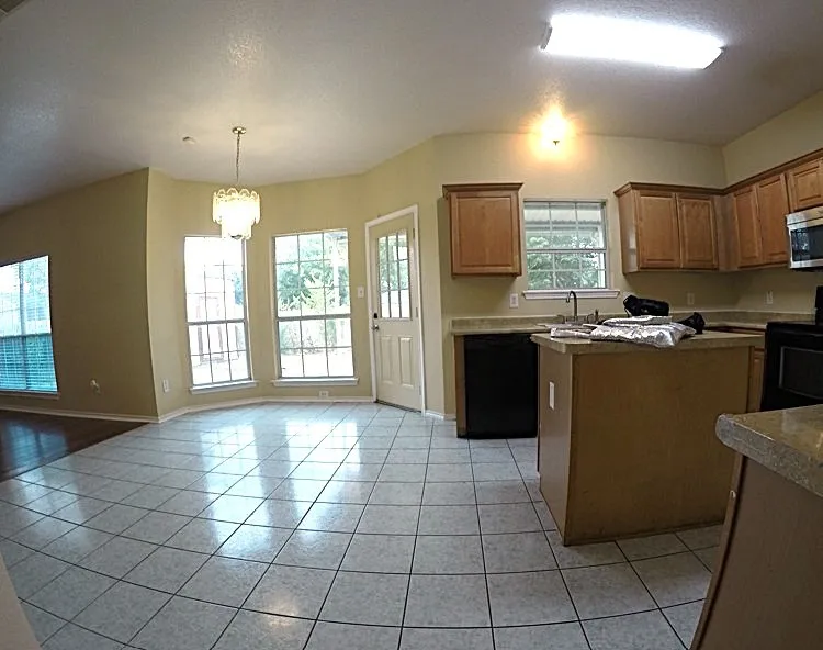 4426 Harpers Ferry Drive Grand Prairie, TX 75052