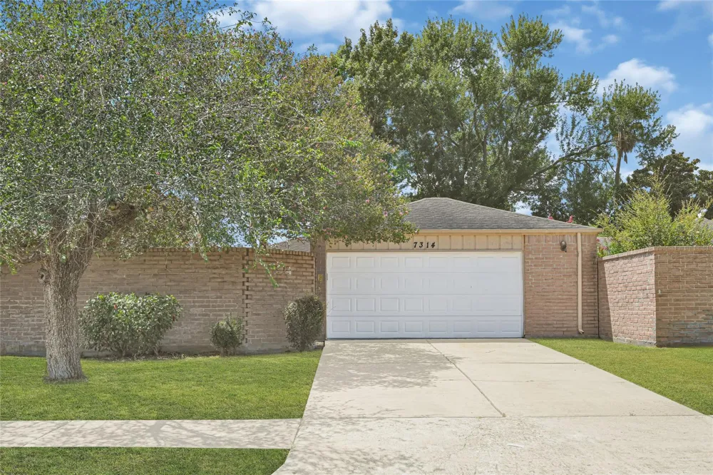 7314 Addicks Clodine Road Houston, TX 77083