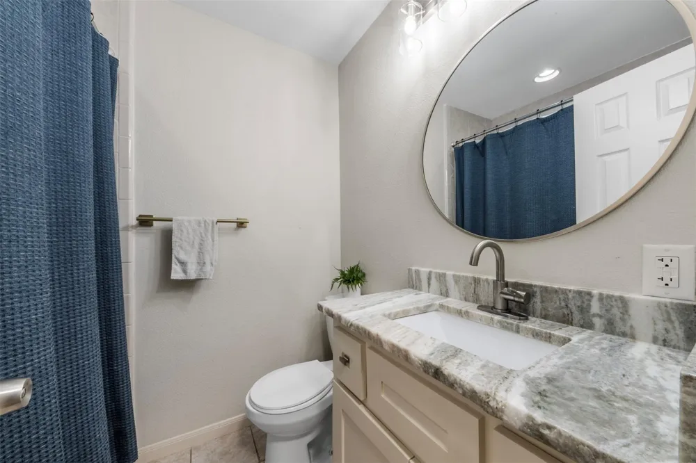 1913 Thonig Road Houston, TX 77055
