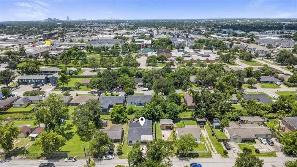 1913 Thonig Road Houston, TX 77055
