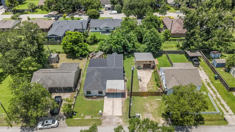 1913 Thonig Road Houston, TX 77055