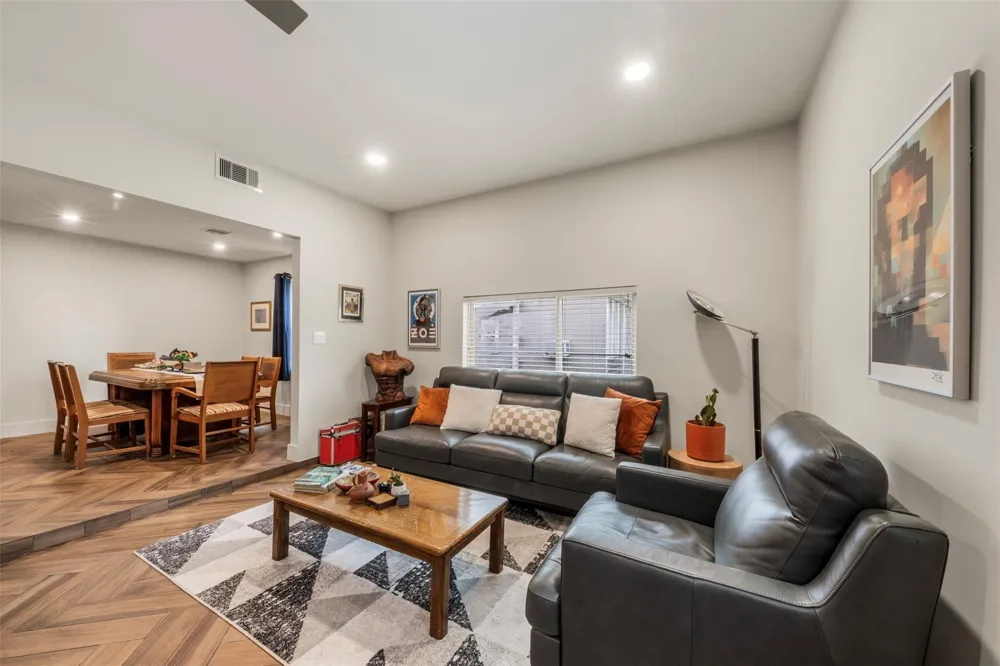 1913 Thonig Road Houston, TX 77055