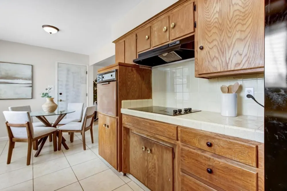 2724 Doris Court Carmichael, CA 95608