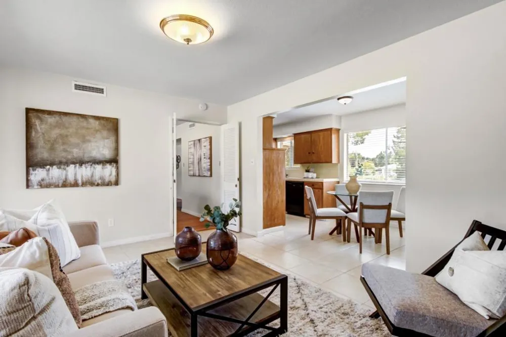 2724 Doris Court Carmichael, CA 95608