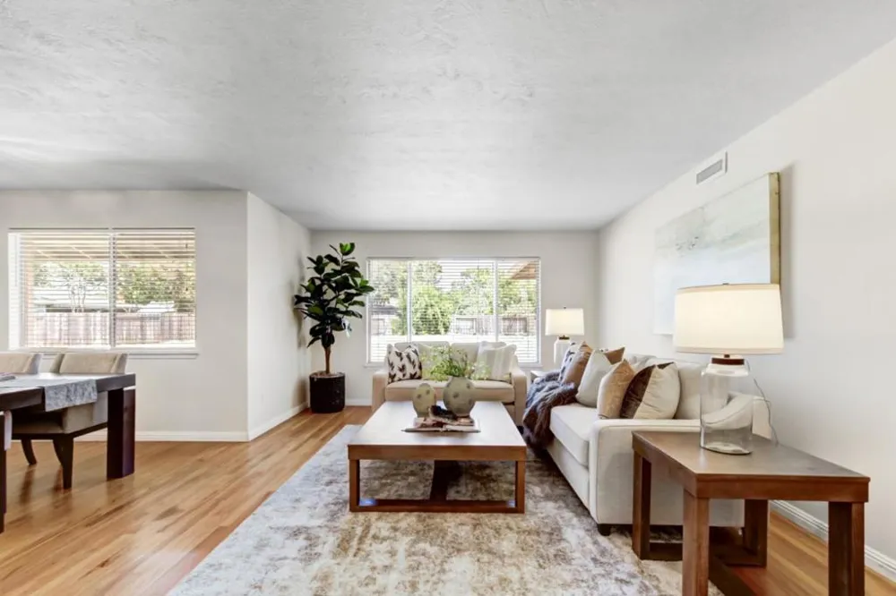 2724 Doris Court Carmichael, CA 95608