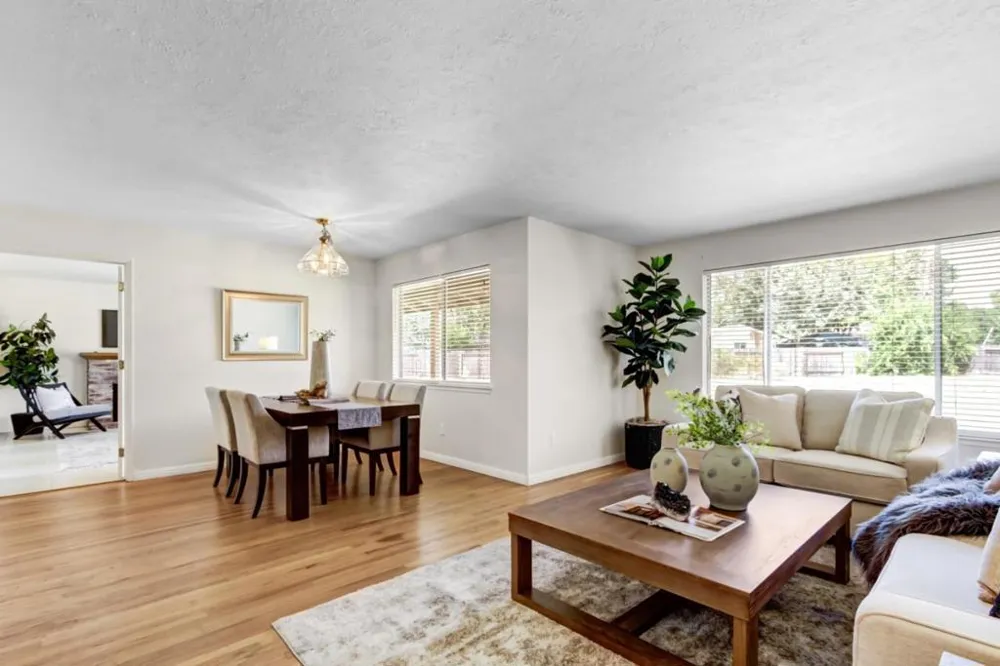 2724 Doris Court Carmichael, CA 95608