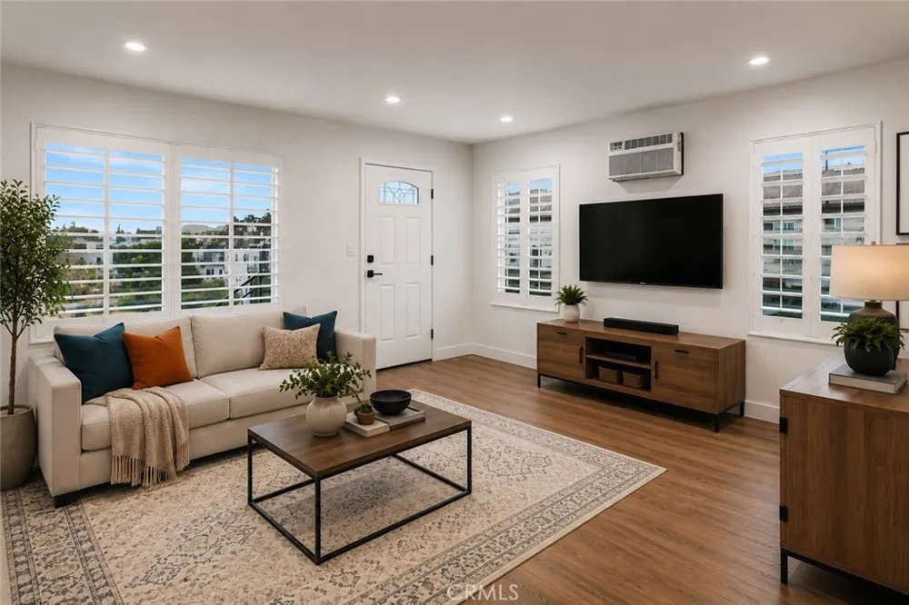 216 Park View Street Los Angeles, CA 90026