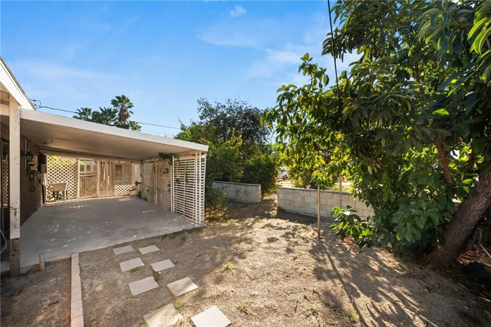 1575 S Tippecanoe San Bernardino, CA 92408