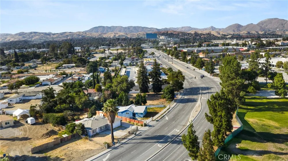 1575 S Tippecanoe San Bernardino, CA 92408