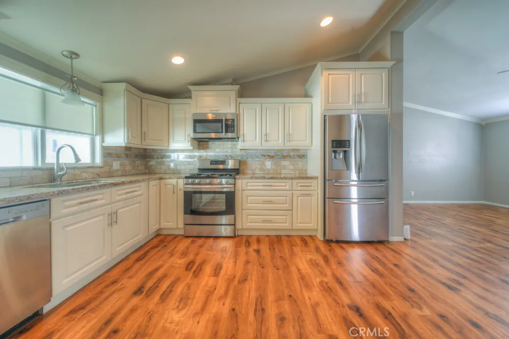 38070 Via La Colina Murrieta, CA 92563