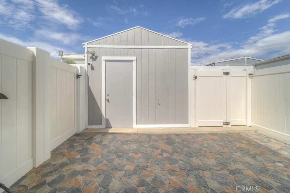 38070 Via La Colina Murrieta, CA 92563
