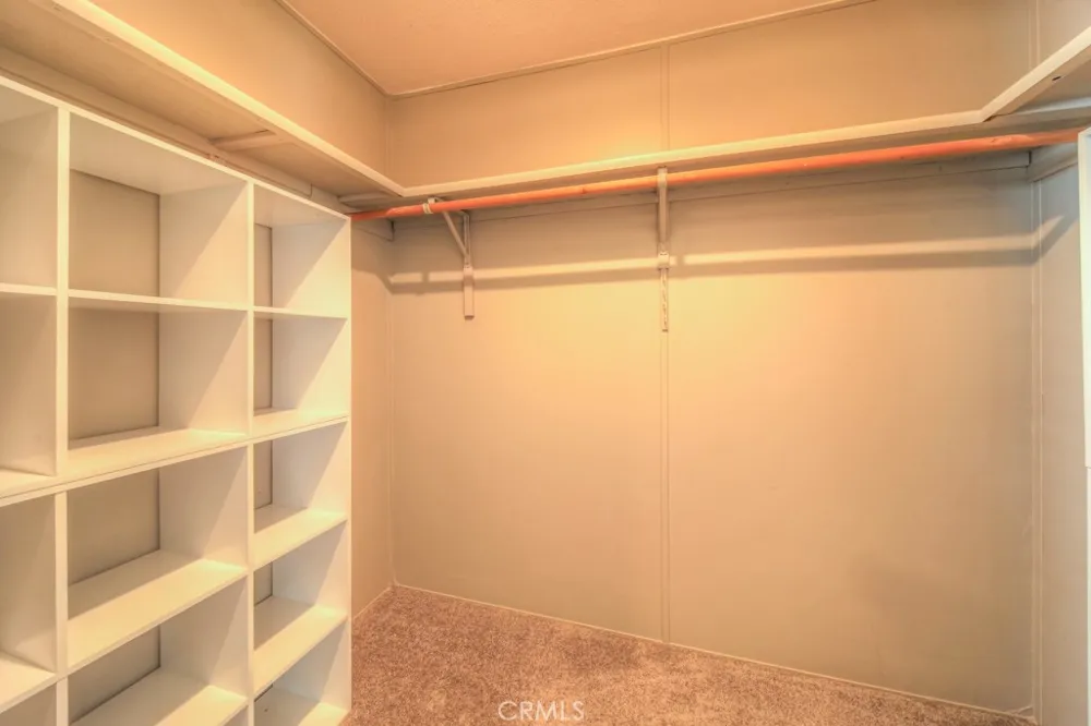 38070 Via La Colina Murrieta, CA 92563