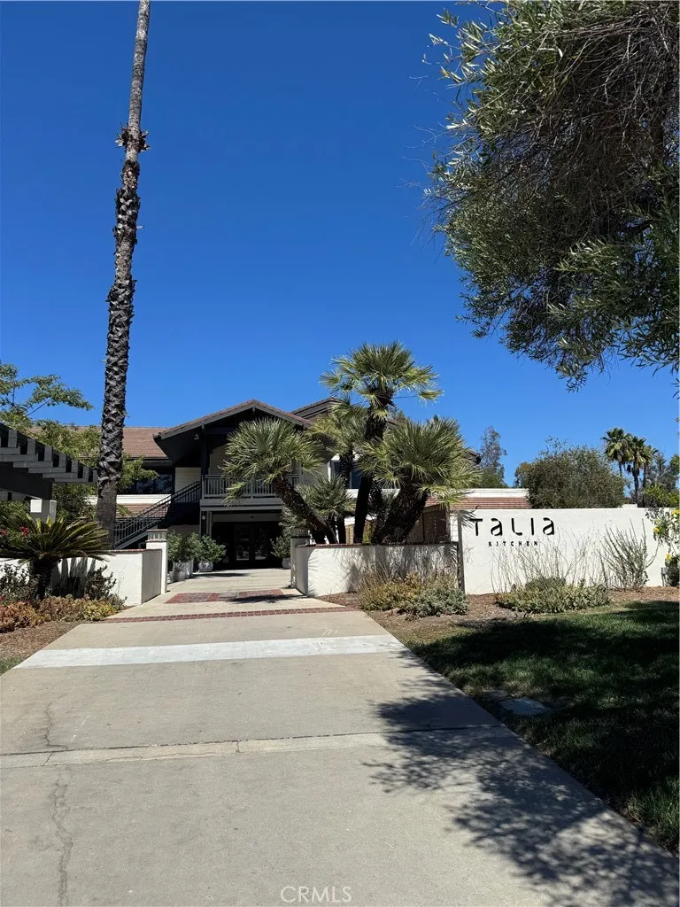 38070 Via La Colina Murrieta, CA 92563