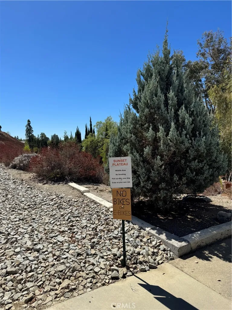 38070 Via La Colina Murrieta, CA 92563